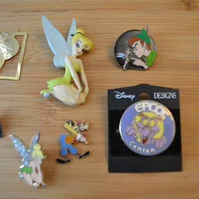 LOT 100. DISNEY PINS