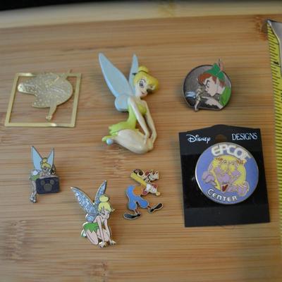 LOT 100. DISNEY PINS