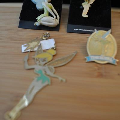 LOT 103. DISNEY PINS