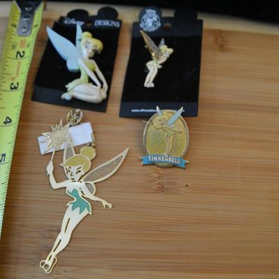 LOT 103. DISNEY PINS