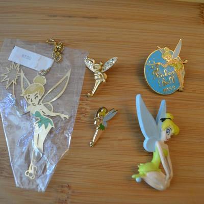 LOT 102. DISNEY PINS