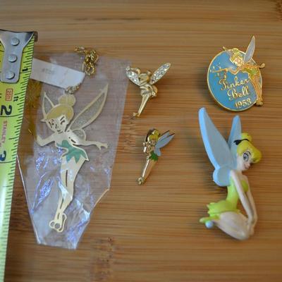 LOT 102. DISNEY PINS