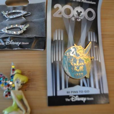 LOT 104. DISNEY PINS