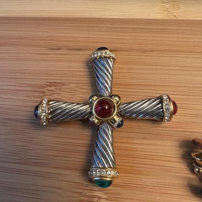 LOT 109. GIVENCHY GOLD TONE GLASS CABOCHON MALTESE CROSS BROOCH PIN