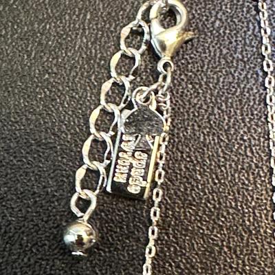 LOT 122 LOT OF LADIES COSTUME JEWELRY