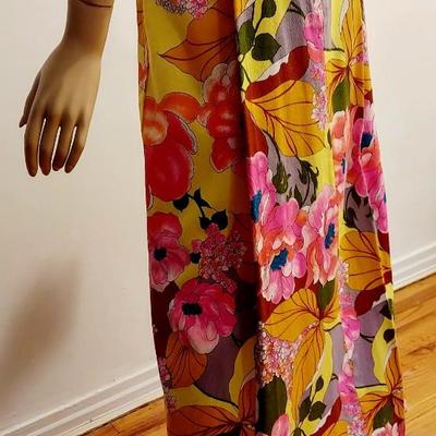 Vtg 60-70s Alice Polynesian Floral Maxi Demi back wings