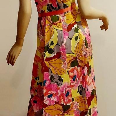 Vtg 60-70s Alice Polynesian Floral Maxi Demi back wings