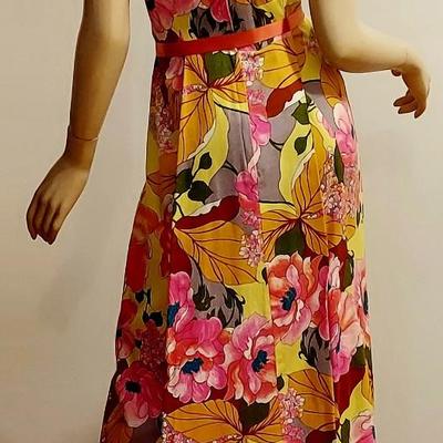 Vtg 60-70s Alice Polynesian Floral Maxi Demi back wings