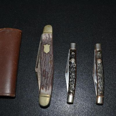 LOT 135. THREE  VINTAGE POCKET KNIFES