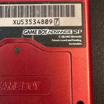 LOT 138 NINTENDO GAME BOY ADVANCE SP