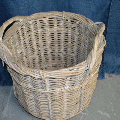 LOT 145. LARGE BASKET