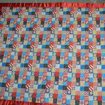 LOT 149. VINTAGE MAGIC MOUNTAIN THROW BLANKET & RAGGEDY ANN & ANDY BLANKET