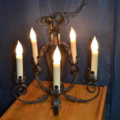 LOT 155. SWAG LAMP LIGHT FIXTURE