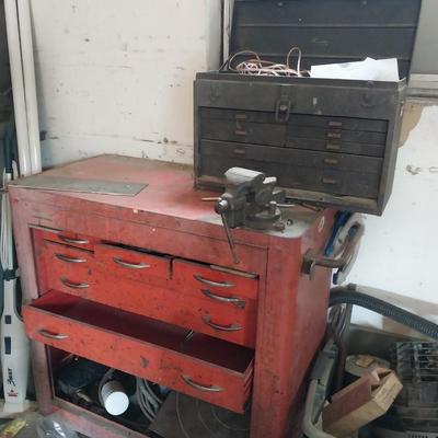 VARIETY OF METAL TOOLBOXES AND VISE