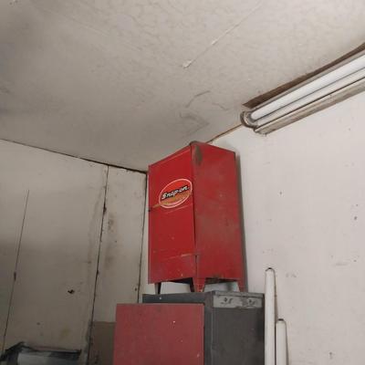 VARIETY OF METAL TOOLBOXES AND VISE