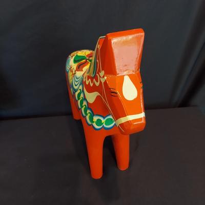 Traditional Scandinavian Wood Decor and  Folk Art Style Ceramic Serving Dishes (DR-BBL)