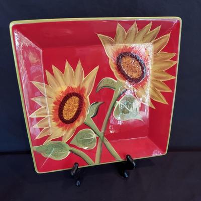 Traditional Scandinavian Wood Decor and  Folk Art Style Ceramic Serving Dishes (DR-BBL)