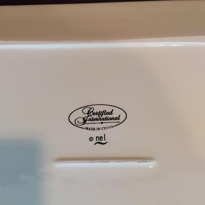 Traditional Scandinavian Wood Decor and  Folk Art Style Ceramic Serving Dishes (DR-BBL)