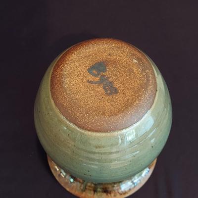 Signed Stoneware Decor and Serving Dishes (DR-BBL)