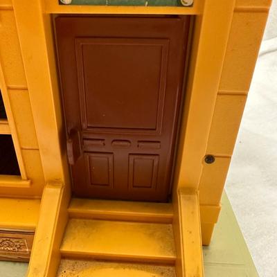 Fisher Price Sesame Street Playhouse & McDonalds (BO-KL)