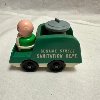 Fisher Price Sesame Street Playhouse & McDonalds (BO-KL)