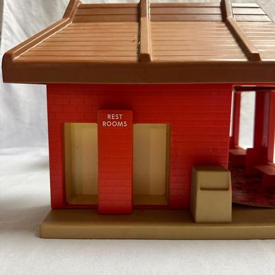 Fisher Price Sesame Street Playhouse & McDonalds (BO-KL)