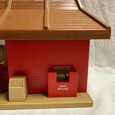 Fisher Price Sesame Street Playhouse & McDonalds (BO-KL)