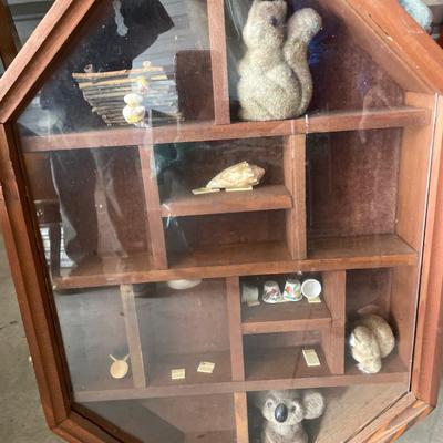 Display cabinet with a few decor items