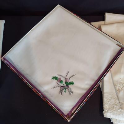 Vintage Table Linens (HC-BBL)
