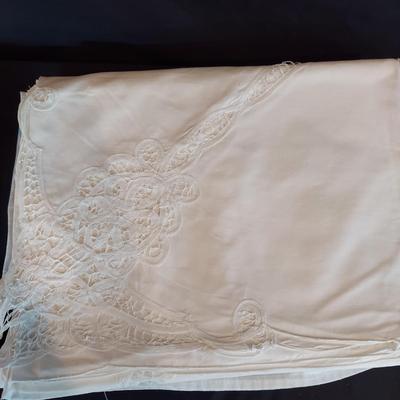 Vintage Table Linens (HC-BBL)