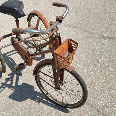 RALEIGH ~ Vtg Tricycle ~ *Read Details