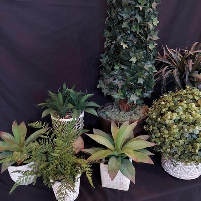 Faux Potted Plants and Topiaries (LR-BBL)