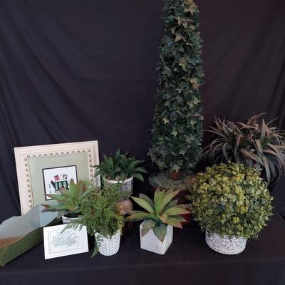 Faux Potted Plants and Topiaries (LR-BBL)