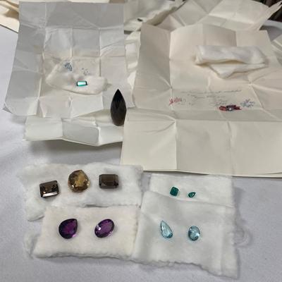 Assortment of Loose Cut Gemstones, incl. Emerald, Aquamarine, Smoky Topaz, Amethyst, Lapis Lazuli, & More (B1-HS)