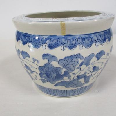 Chinese Ceramic Blue & White Planter