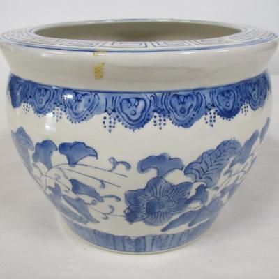 Chinese Ceramic Blue & White Planter