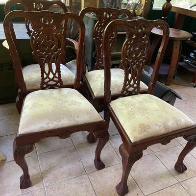 Beautiful Dining Table Vintage Style