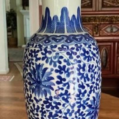 Blue And White Asian Lamp