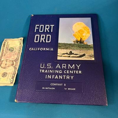 FORT ORD CALIFORNIA U.S. ARMY TRAINING CENTER INFANTRY YEARBOOK