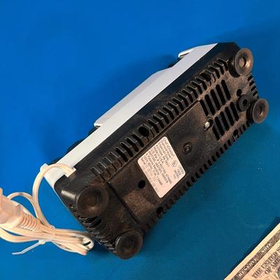 CHEFâ€™S CHOICE ELECTRIC DIAMOND HONE KNIFE SHARPENER