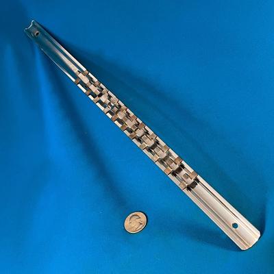 1/4â€ SOCKET ORGANIZER RACK