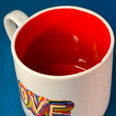 LARGE COLORFUL CERAMIC â€œLOVEâ€ COFFEE MUG RED INTERIOR