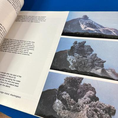 â€œERUPTIONS OF MOUNT ST. HELENS: PAST, PRESENT, AND FUTUREâ€ BOOKLET