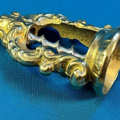 FANCY ORNATE GOLD TONE METAL CORKSCREW