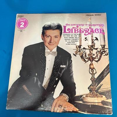 LIBERACEâ€ THE EXCITEMENT OF MR. SHOWMANâ€ DOUBLE RECORD ALBUM