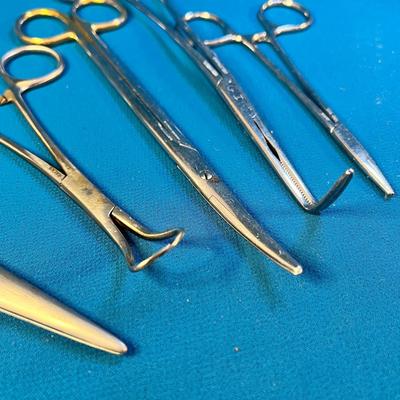 5 ASSORTED MEDICAL SCISSORS AND CLAMPS- â€œDIAMOND EDGESâ€ SCISSORS 
