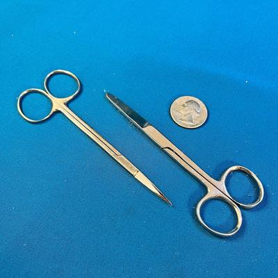 2 PRECISION STAINLESS MEDICAL SCISSORS 1 MADE IN PAKISTAN