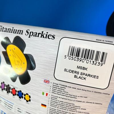TITANIUM SPARKIES KNEE SLIDERS BY MOTRAX