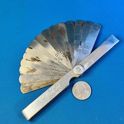 MULTI-SIZE FOLDING FEELER GAUGE BY K-D TOOLS 