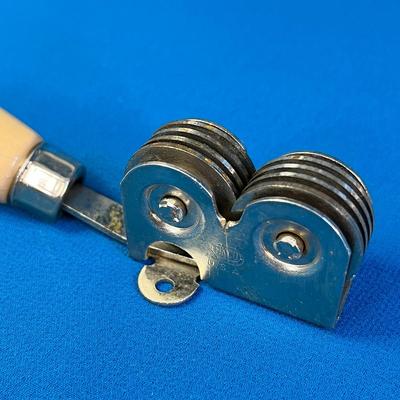 VINTAGE HAND HELD KNIFE SHARPENER